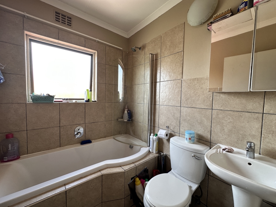 2 Bedroom Property for Sale in Castleview Gauteng
