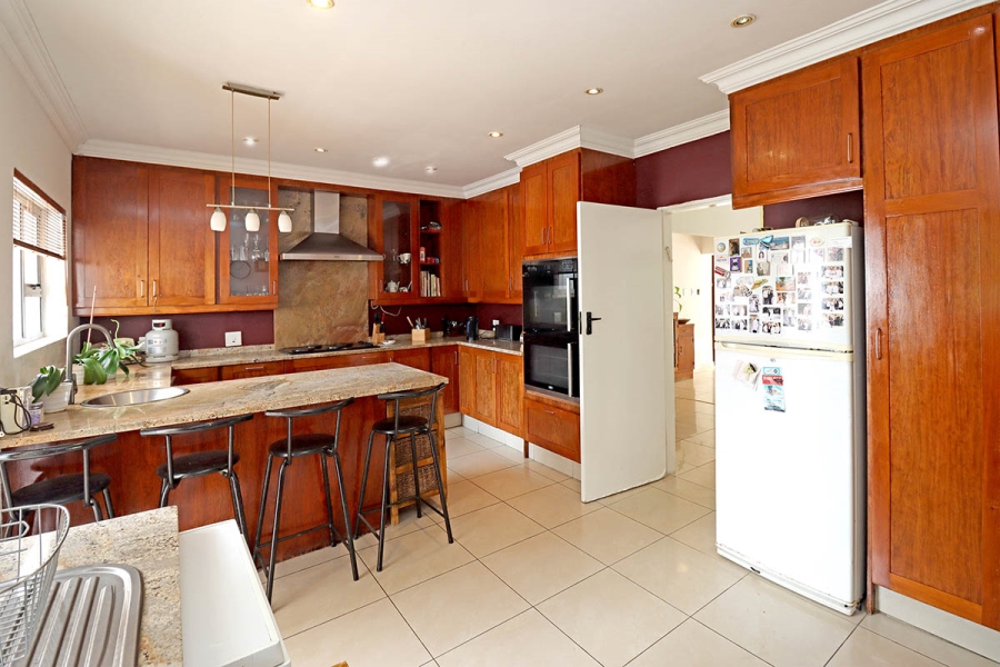 3 Bedroom Property for Sale in Highlands North Gauteng