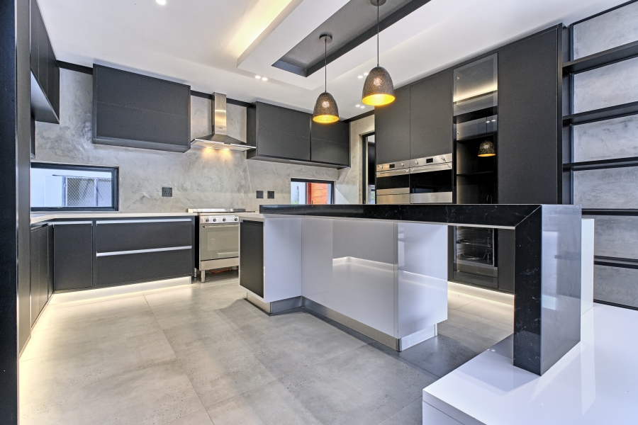 To Let 5 Bedroom Property for Rent in Waterfall Country Estate Gauteng