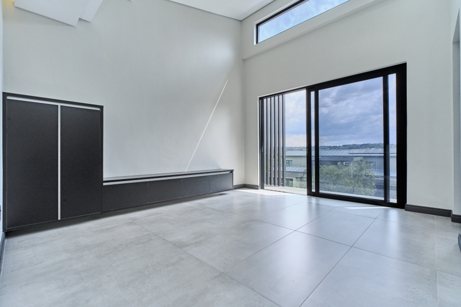 To Let 5 Bedroom Property for Rent in Waterfall Country Estate Gauteng