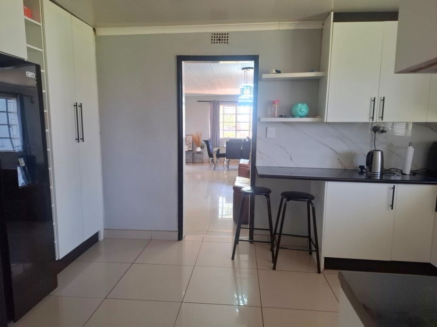 3 Bedroom Property for Sale in Vleikop A H Gauteng