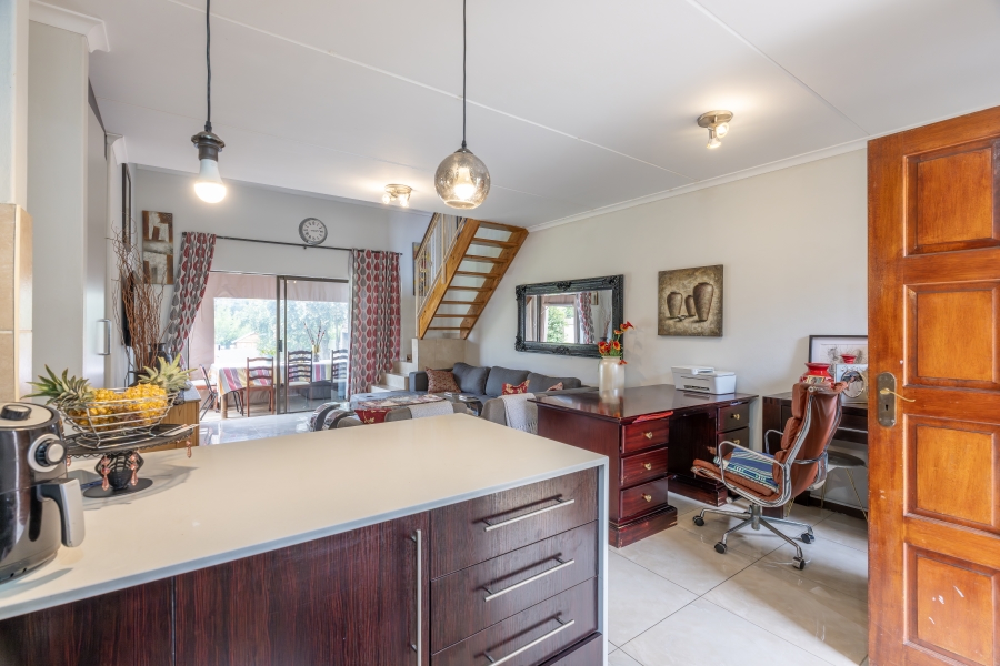 3 Bedroom Property for Sale in Broadacres Gauteng