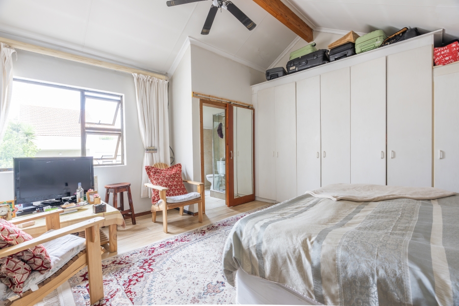 3 Bedroom Property for Sale in Broadacres Gauteng