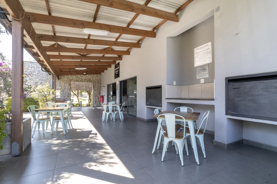 3 Bedroom Property for Sale in Greenstone Crest Gauteng