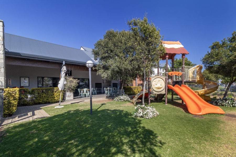 3 Bedroom Property for Sale in Greenstone Crest Gauteng