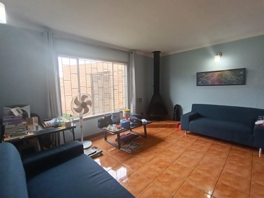 3 Bedroom Property for Sale in Roshnee Gauteng