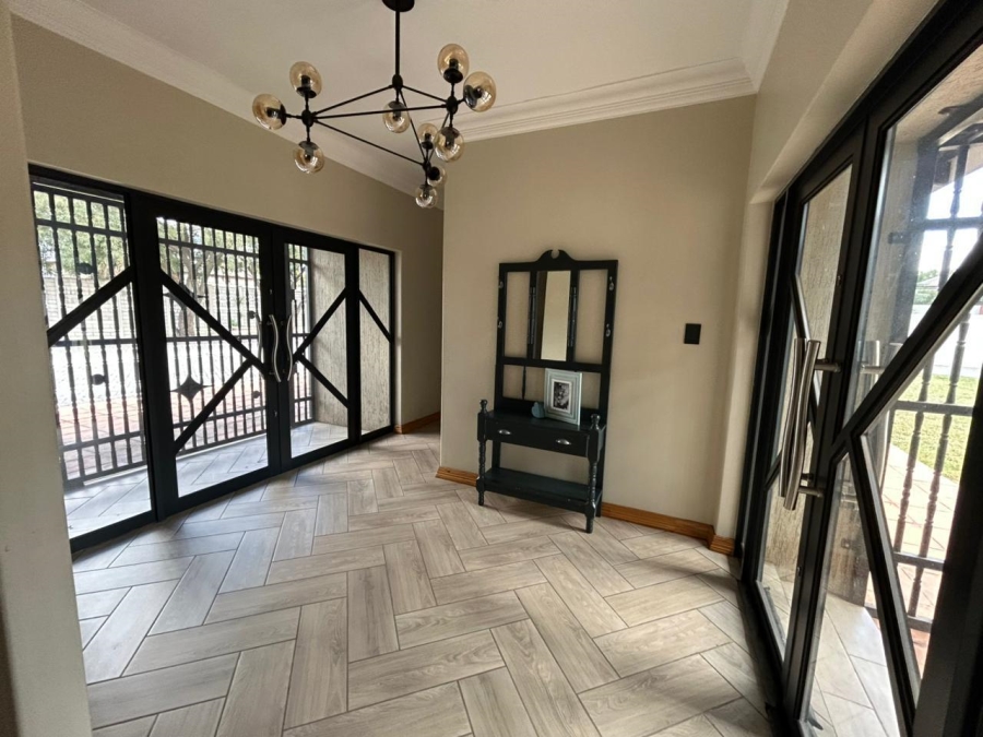 4 Bedroom Property for Sale in Vanderbijlpark SW 5 Gauteng