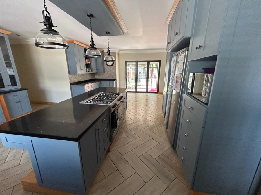 4 Bedroom Property for Sale in Vanderbijlpark SW 5 Gauteng