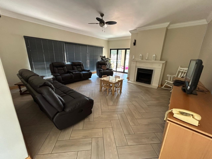 4 Bedroom Property for Sale in Vanderbijlpark SW 5 Gauteng