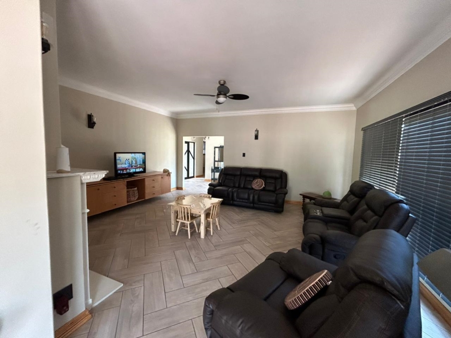4 Bedroom Property for Sale in Vanderbijlpark SW 5 Gauteng
