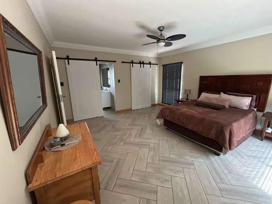 4 Bedroom Property for Sale in Vanderbijlpark SW 5 Gauteng