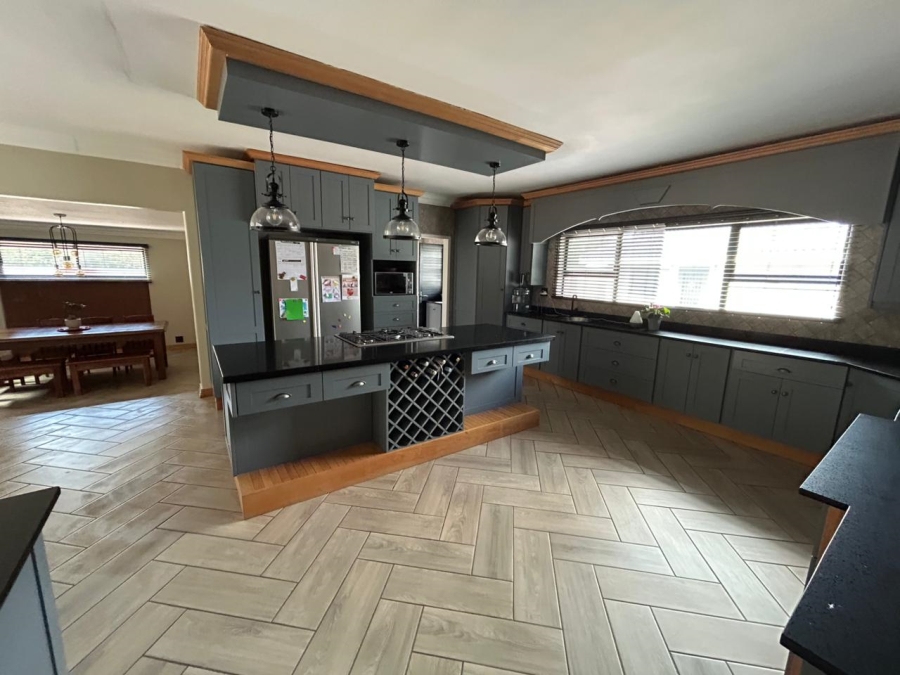 4 Bedroom Property for Sale in Vanderbijlpark SW 5 Gauteng