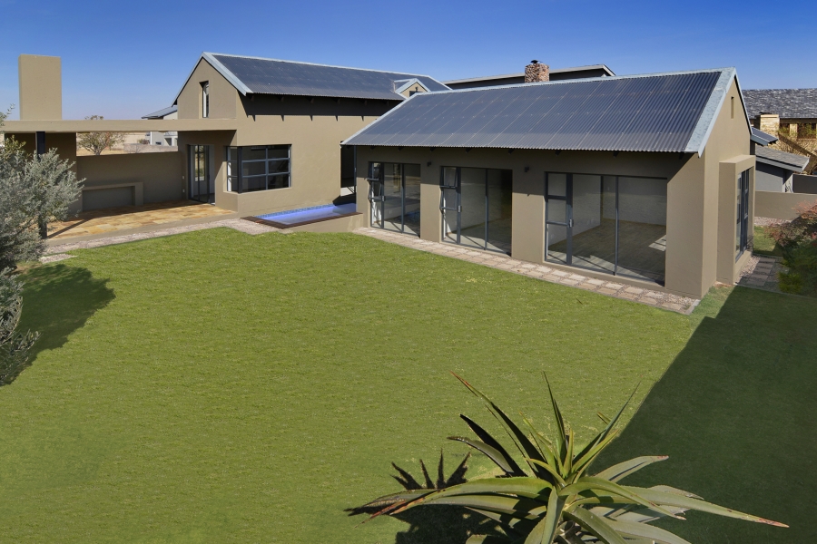 To Let 3 Bedroom Property for Rent in Waterfall Country Village Gauteng