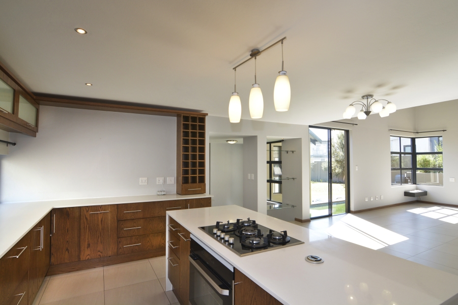 To Let 3 Bedroom Property for Rent in Waterfall Country Village Gauteng