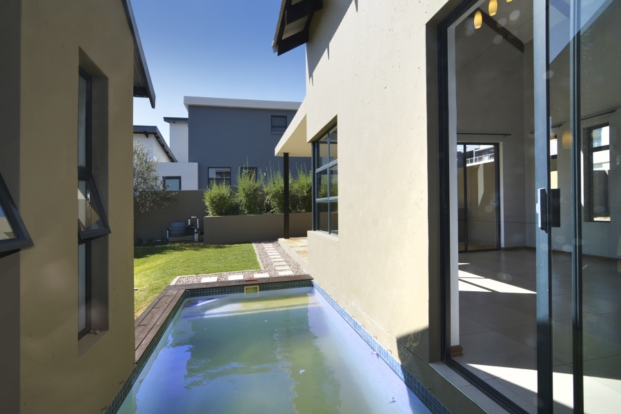 To Let 3 Bedroom Property for Rent in Waterfall Country Village Gauteng