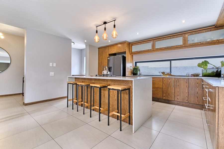 To Let 3 Bedroom Property for Rent in Waterfall Country Village Gauteng