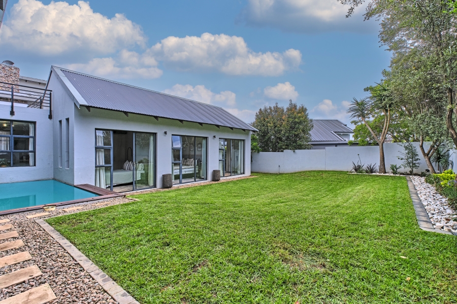 To Let 3 Bedroom Property for Rent in Waterfall Country Village Gauteng