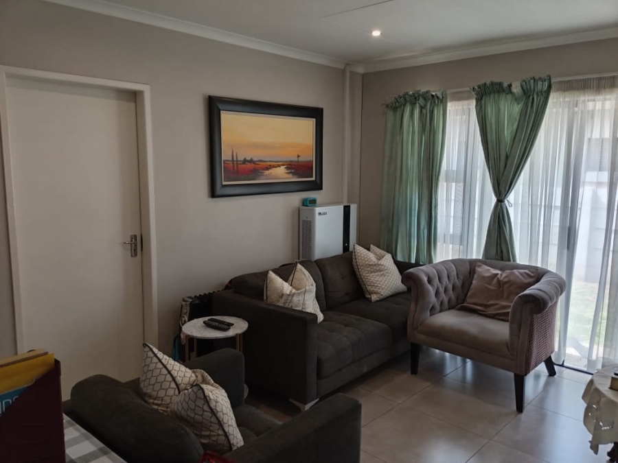 3 Bedroom Property for Sale in Albertsdal Gauteng