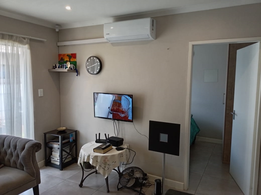 3 Bedroom Property for Sale in Albertsdal Gauteng