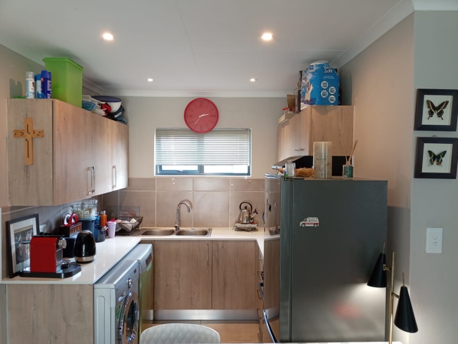 3 Bedroom Property for Sale in Albertsdal Gauteng