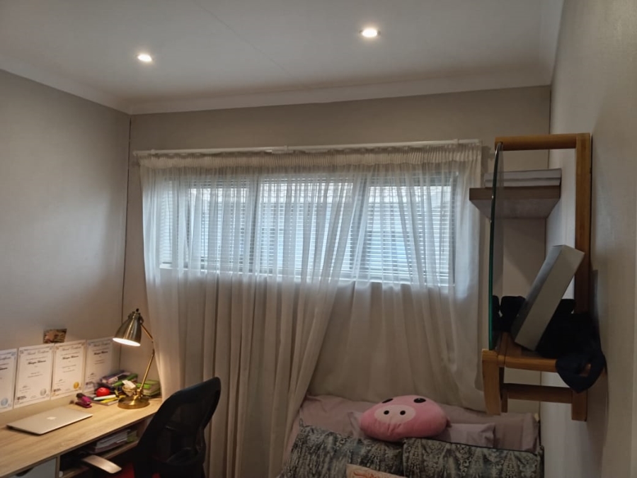 3 Bedroom Property for Sale in Albertsdal Gauteng