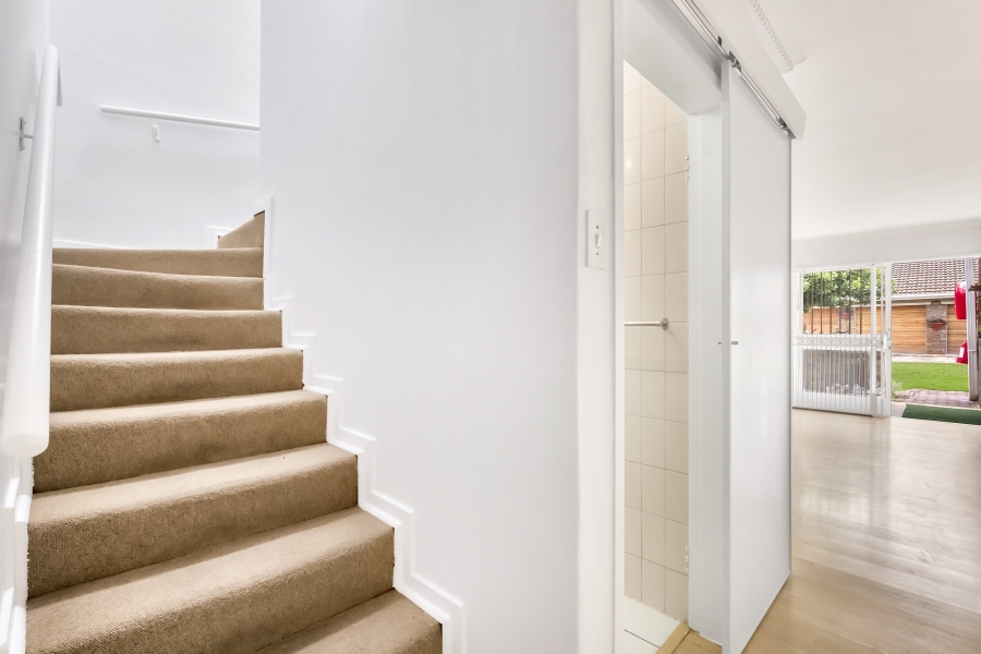 2 Bedroom Property for Sale in Linden Gauteng