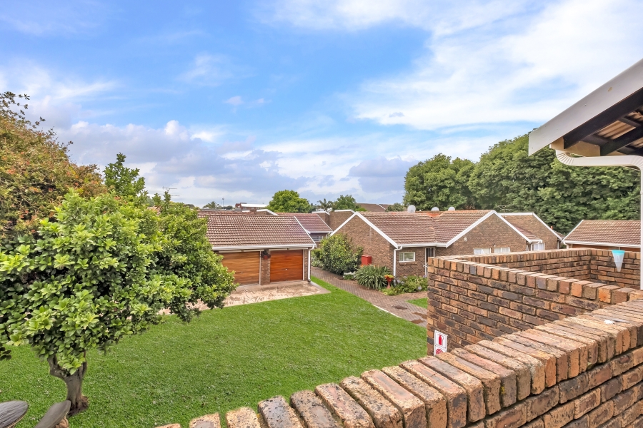 2 Bedroom Property for Sale in Linden Gauteng