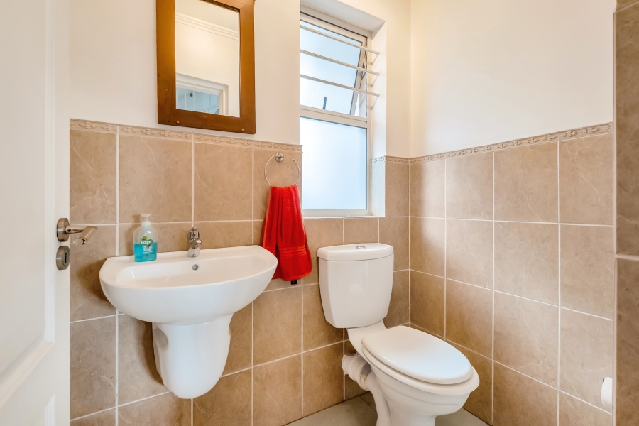 2 Bedroom Property for Sale in Strathavon Gauteng