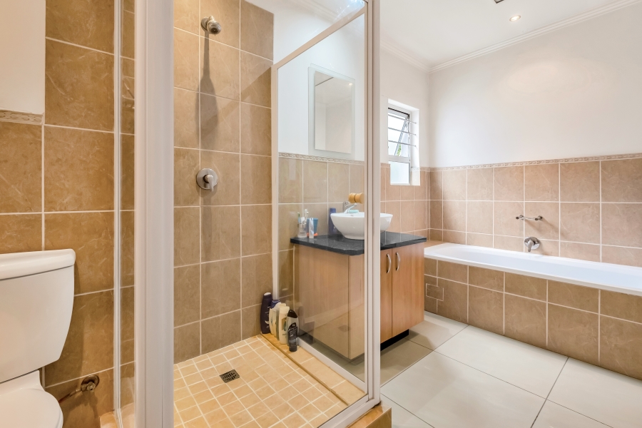 2 Bedroom Property for Sale in Strathavon Gauteng