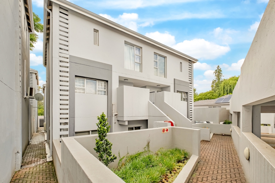 2 Bedroom Property for Sale in Strathavon Gauteng