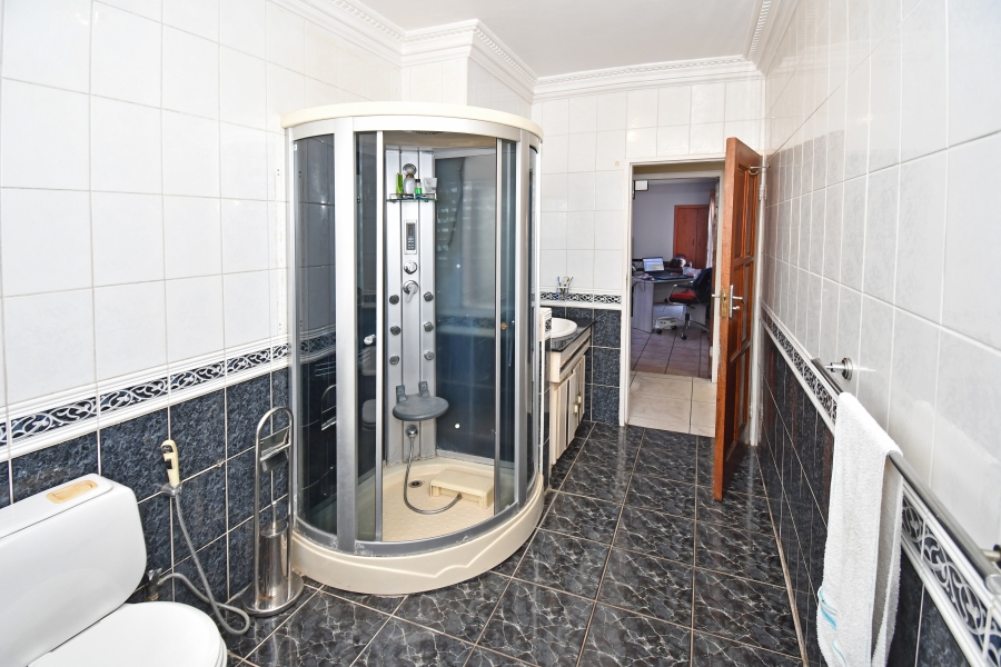 4 Bedroom Property for Sale in Mayfair West Gauteng