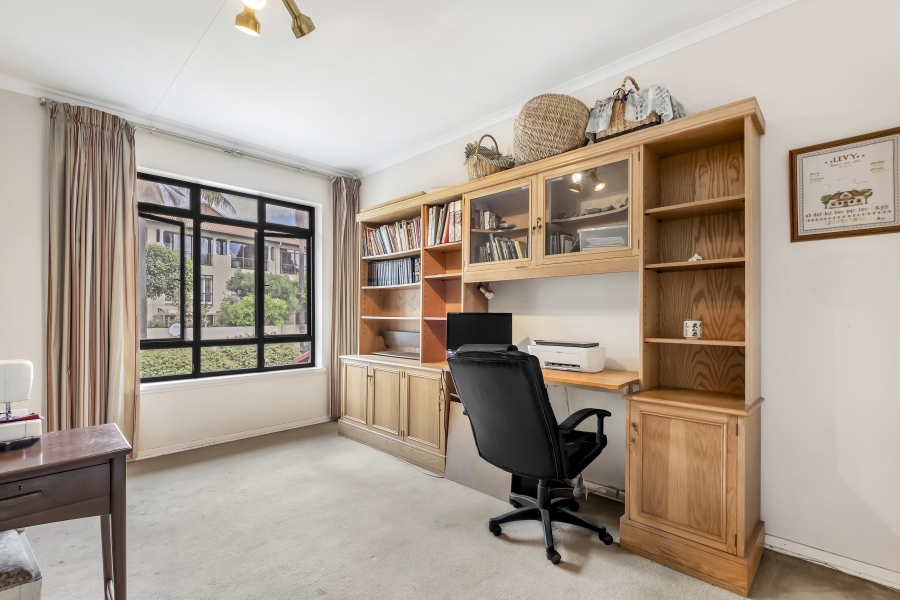 4 Bedroom Property for Sale in Illovo Gauteng