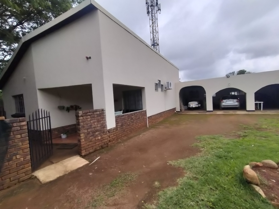 4 Bedroom Property for Sale in Heatherdale AH Gauteng