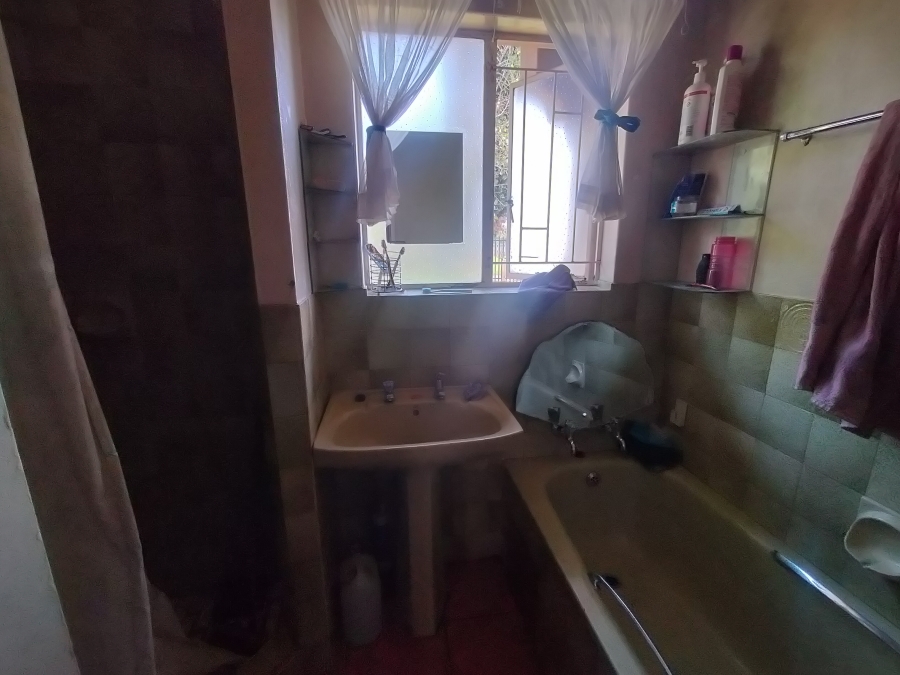 3 Bedroom Property for Sale in Eldorette Gauteng