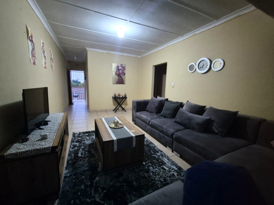 2 Bedroom Property for Sale in Three Rivers Gauteng