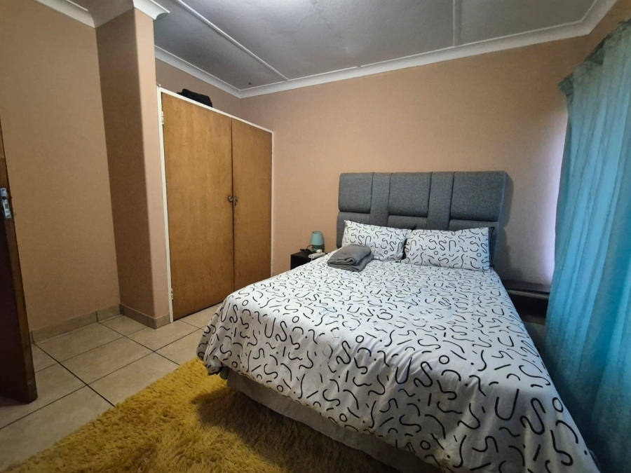2 Bedroom Property for Sale in Three Rivers Gauteng