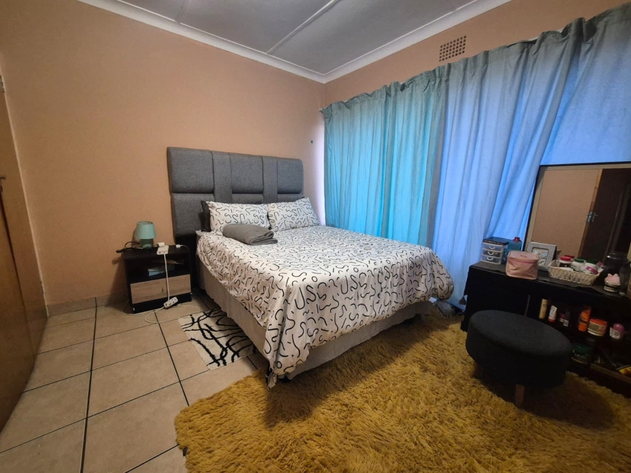 2 Bedroom Property for Sale in Three Rivers Gauteng