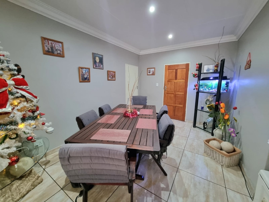 3 Bedroom Property for Sale in Three Rivers Proper Gauteng