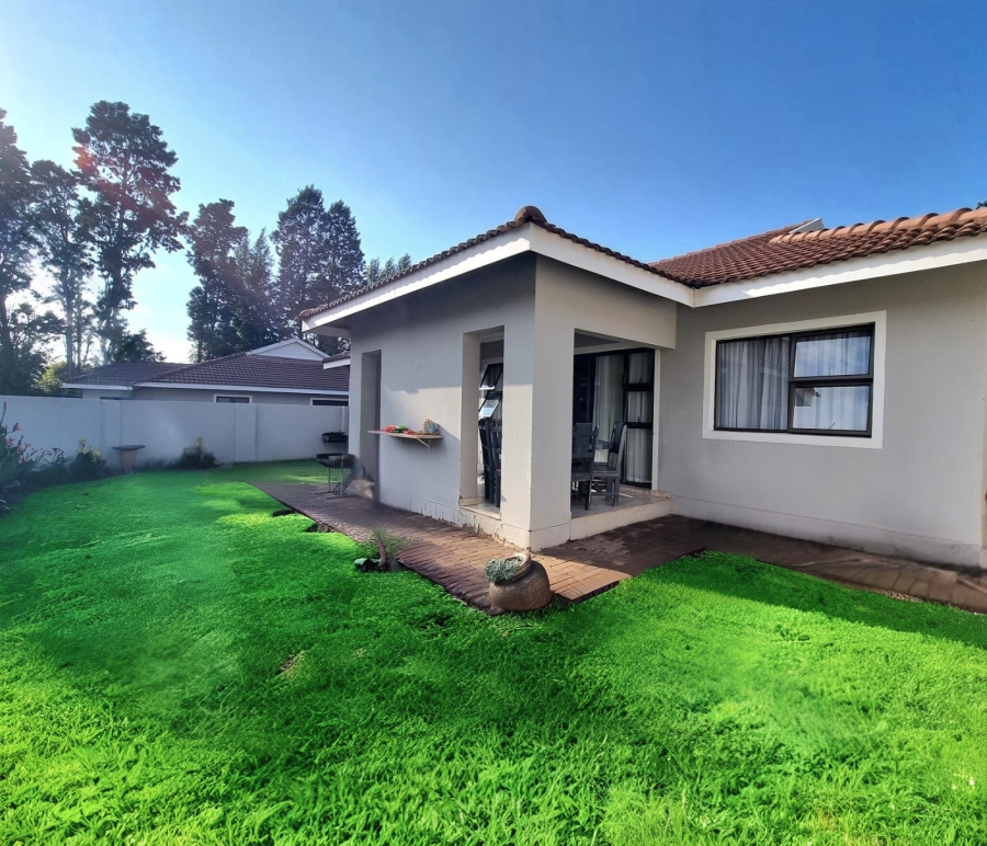 3 Bedroom Property for Sale in Three Rivers Proper Gauteng