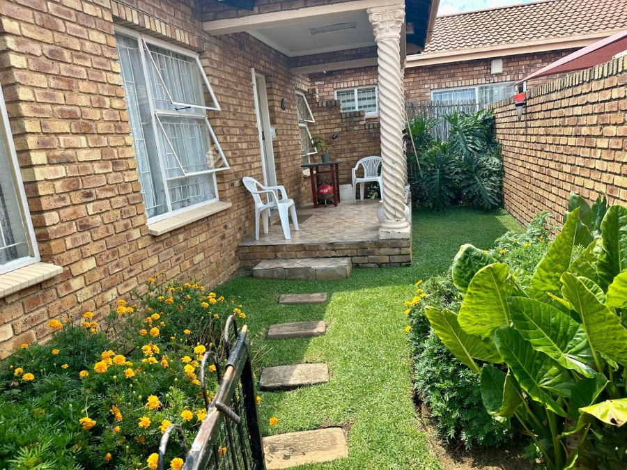 2 Bedroom Property for Sale in Van Dyk Park Gauteng