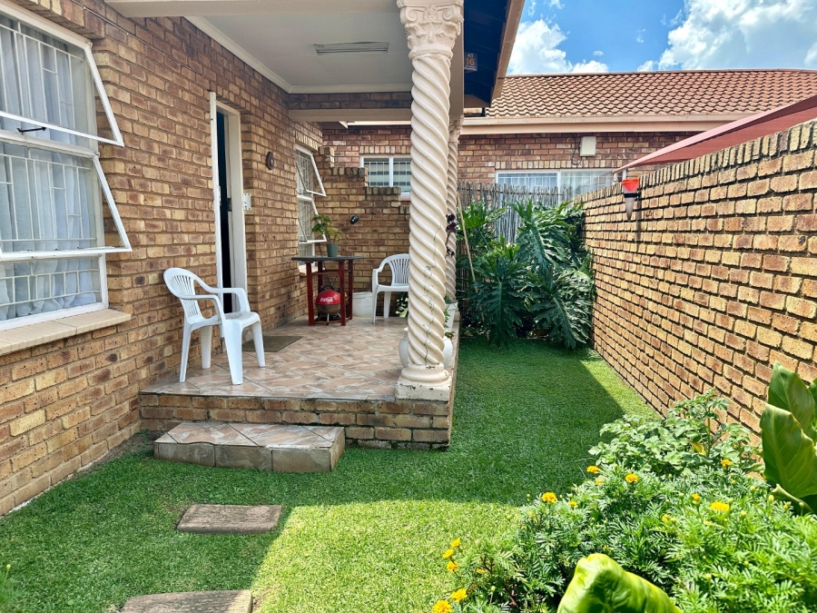 2 Bedroom Property for Sale in Van Dyk Park Gauteng