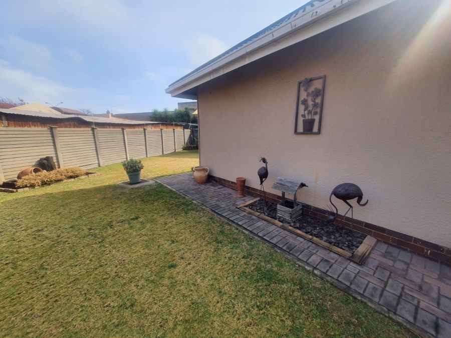 3 Bedroom Property for Sale in Vanderbijlpark SE 6 Gauteng