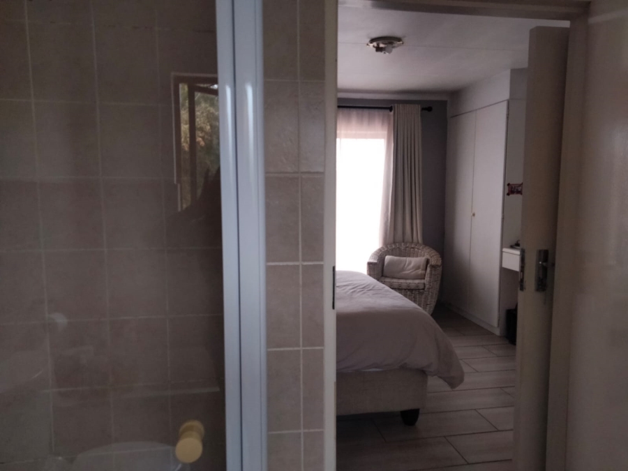 3 Bedroom Property for Sale in Sundowner Gauteng