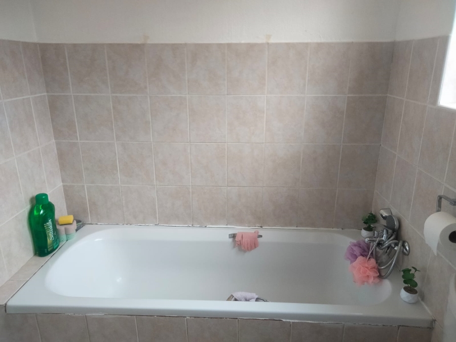 3 Bedroom Property for Sale in Sundowner Gauteng