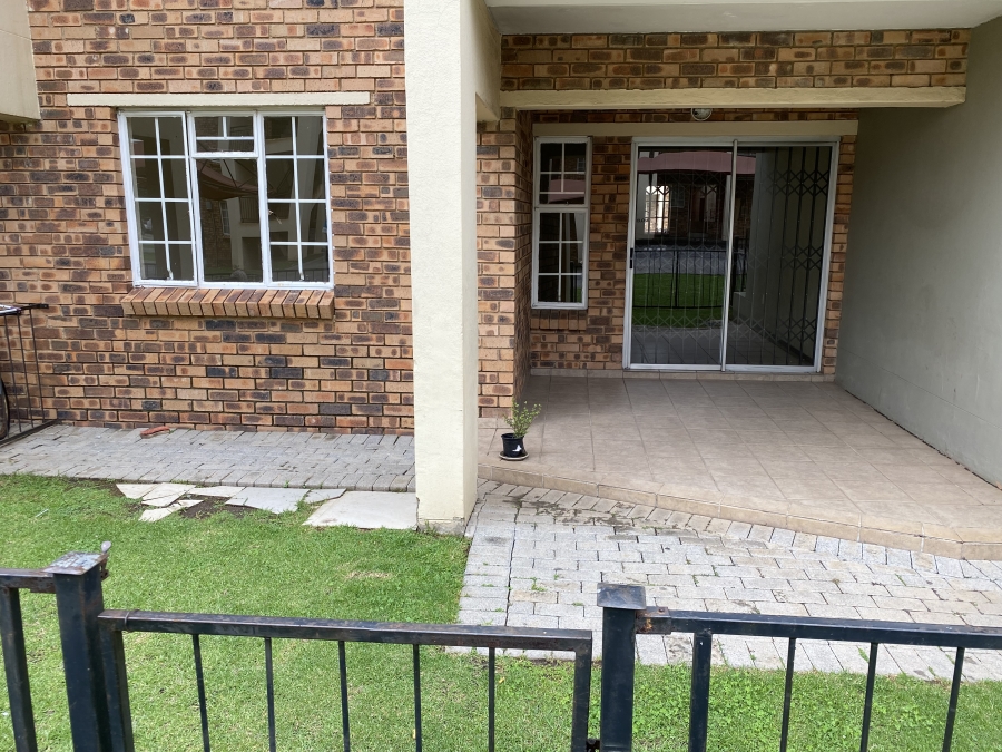 2 Bedroom Property for Sale in Comet Gauteng