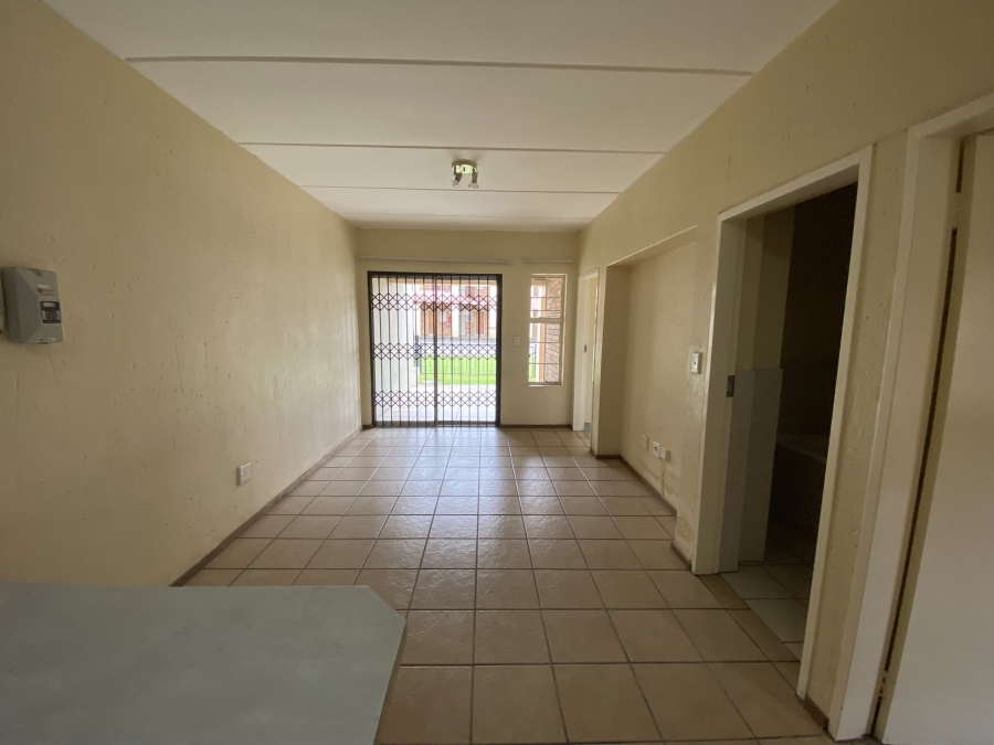 2 Bedroom Property for Sale in Comet Gauteng