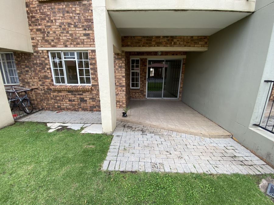 2 Bedroom Property for Sale in Comet Gauteng