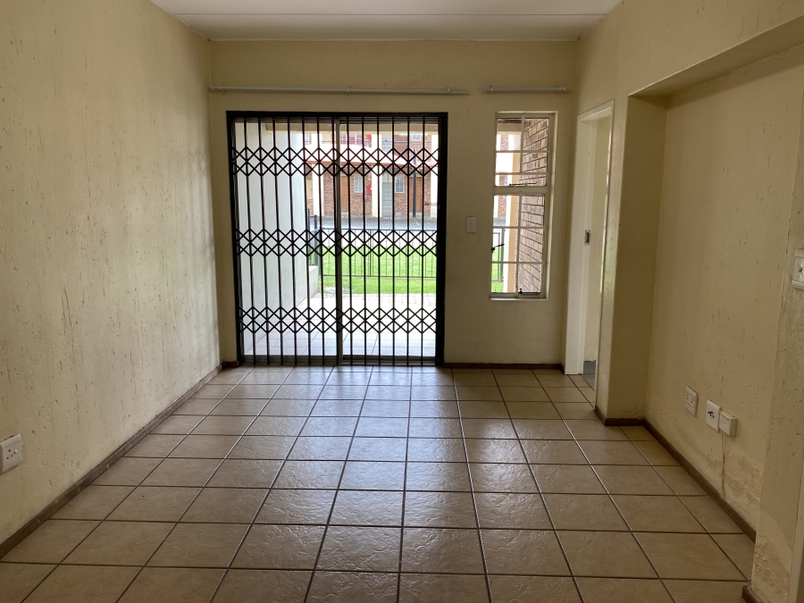 2 Bedroom Property for Sale in Comet Gauteng