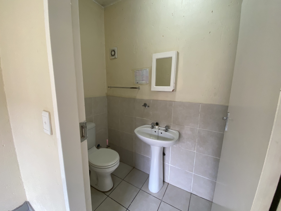 2 Bedroom Property for Sale in Comet Gauteng