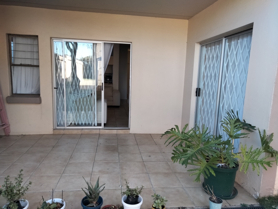 To Let 3 Bedroom Property for Rent in Sundowner Gauteng